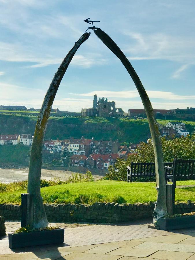 Low Tide Whitby Extérieur photo